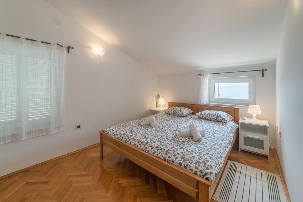 Seaside Apartment Baric Draga Exterior photo
